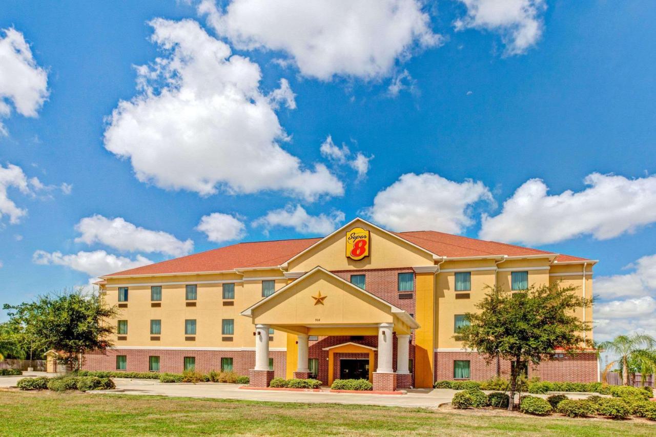 Super 8 By Wyndham Laporte La Porte Buitenkant foto